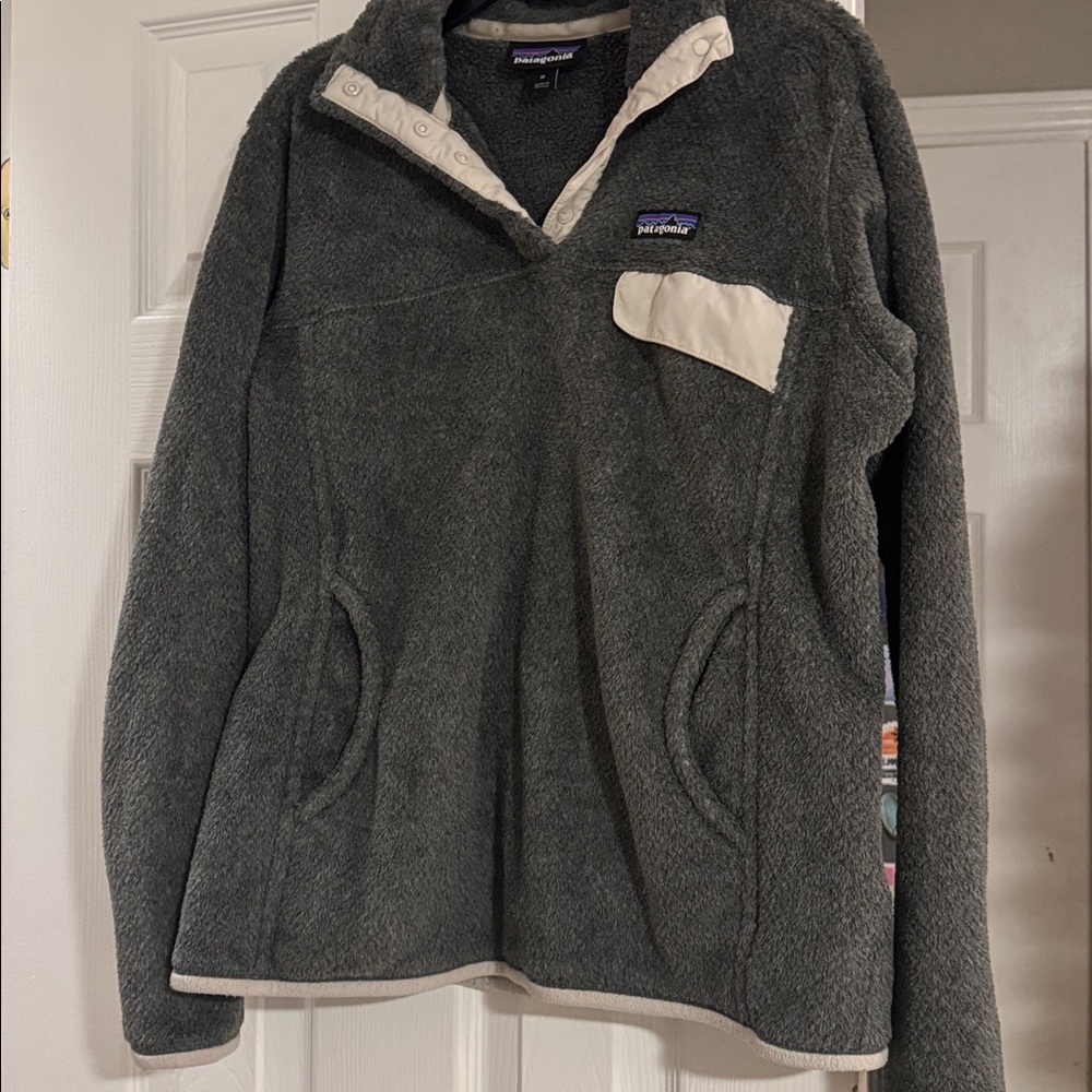 Patagonia Charcoal Fleece Pullover